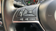 Nissan Qashqai 1.3 DiG-T N-Motion 5dr Petrol Hatchback